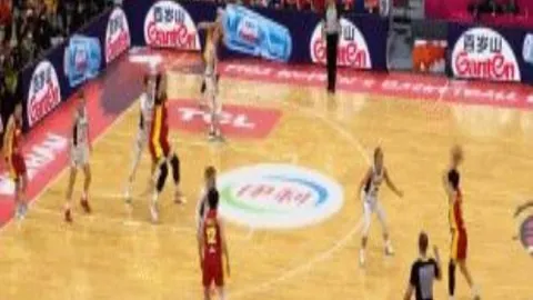 国王雄风再起，近20战赢12场！巅峰对决：国王与灰熊激战正酣！